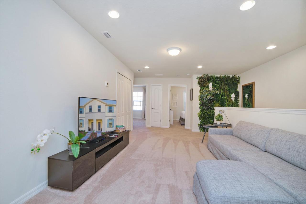 Townhome Splash Pool Bbq Free Water Park Holiday home